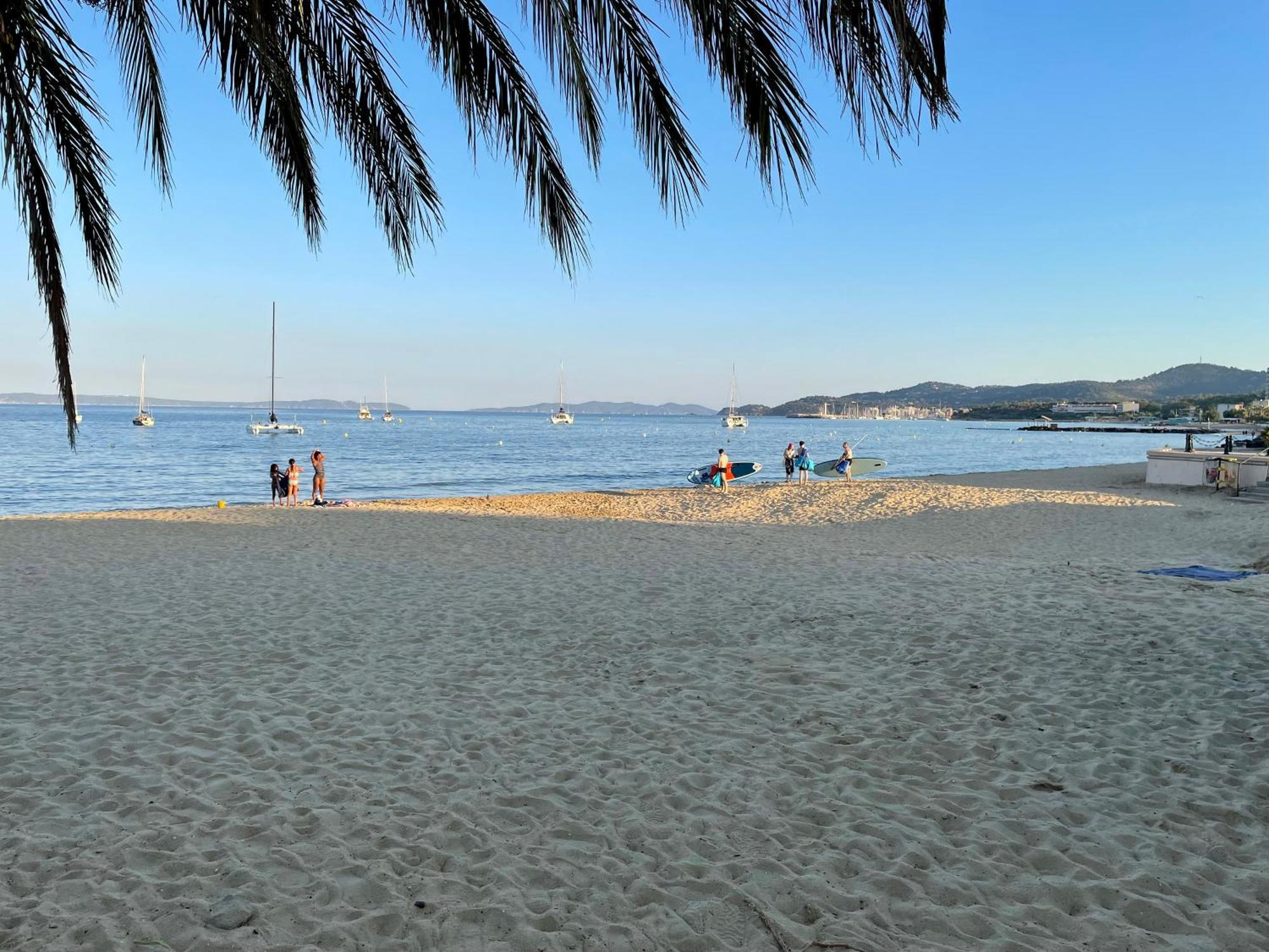 T3 A 300M Plage Avec Piscine Tennis Le Lavandou Exterior photo